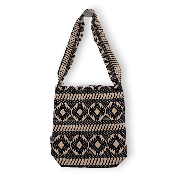 XL Jacquard Nomaden Schultertasche Indien  schwarz beige  Material 100% Baumwolle  42cm x 35cm Hersteller AW