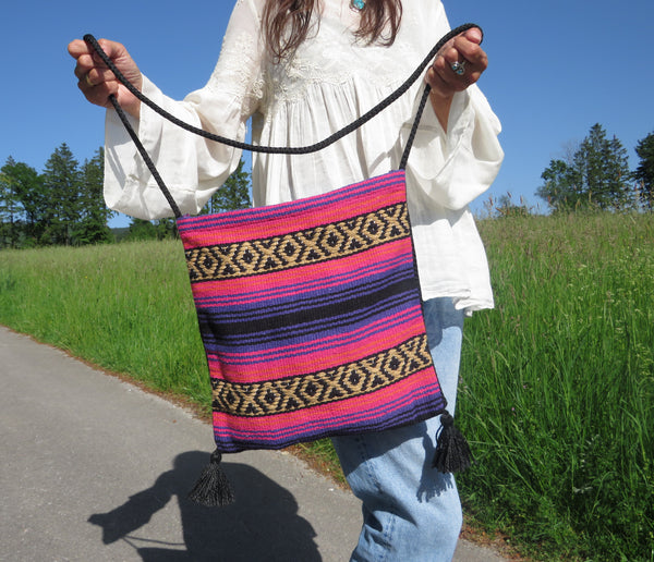 Boho Festival Schultertasche  EL PASO mexikanisch  70% Polyacryl 30% Polyester  pink