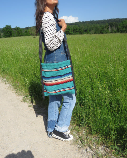 Festival Ethno Schultertasche  EL PASO Mexiko Style  70% Polyacryl 30% Polyester  türkis 33cm x32cm