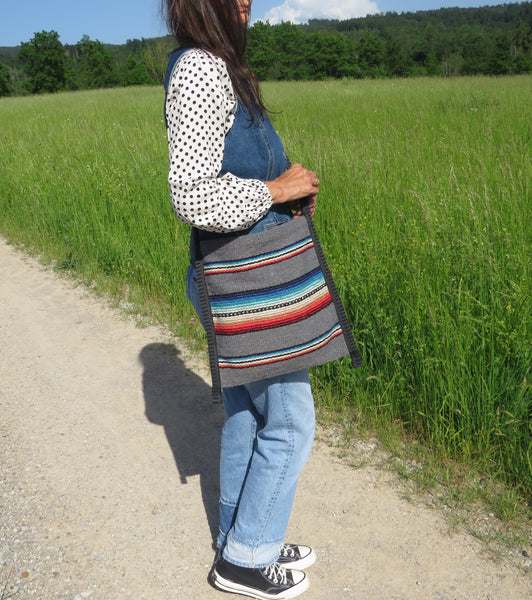 Ethno Hirtentasche Retro   EL PASO Mexiko Style  70% Polyacryl 30% Polyester grau 70er 33cm x32cm