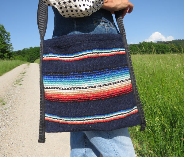 Hippie Hirtentasche  EL PASO Mexiko Style  70% Polyacryl 30% Polyester blau 33cm x32cm
