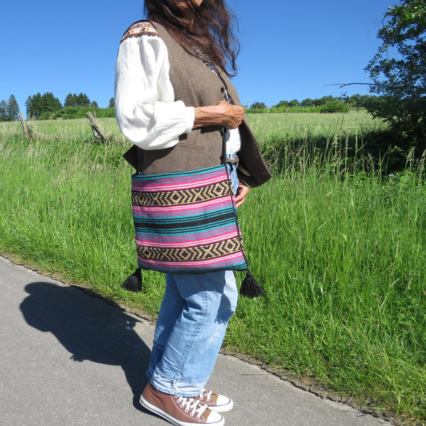 Retro Hippie Hirtentasche  EL PASO 70er Jahre 70% Polyacryl 30% Polyester bunt