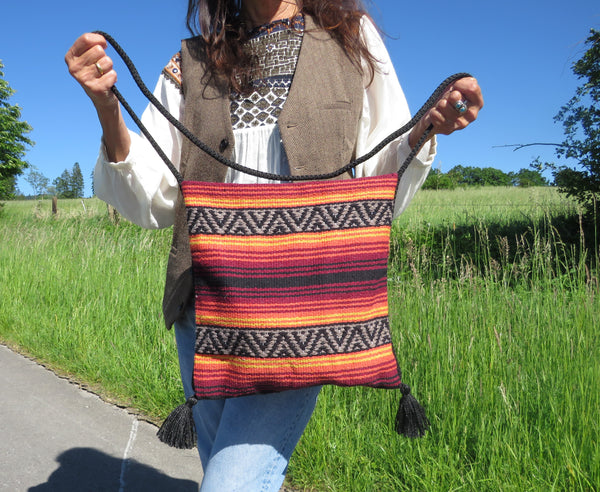 Ethno  Retro Hirtentasche  EL PASO im mexikanischen Stil  70% Polyacryl 30% Polyester rot orange