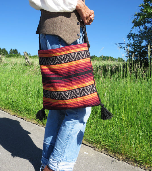 Ethno  Retro Hirtentasche  EL PASO im mexikanischen Stil  70% Polyacryl 30% Polyester rot orange