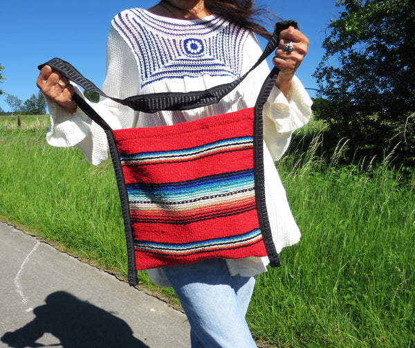 Hippie Hirtentasche  EL PASO Mexiko Style  70% Polyacryl 30% Polyester  rot 33cm x32cm