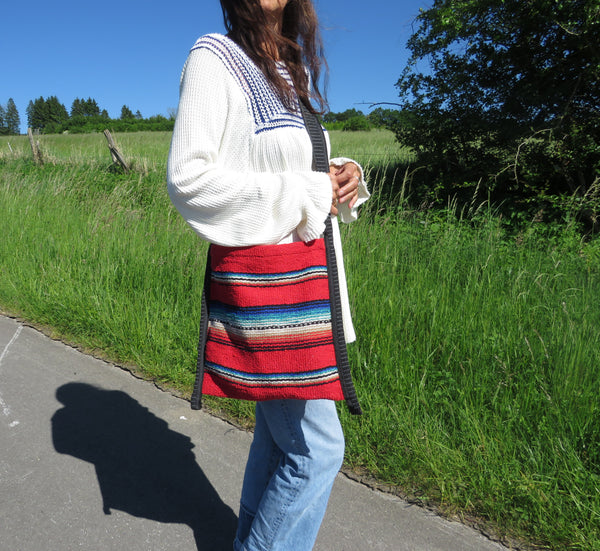 Hippie Hirtentasche  EL PASO Mexiko Style  70% Polyacryl 30% Polyester  rot 33cm x32cm