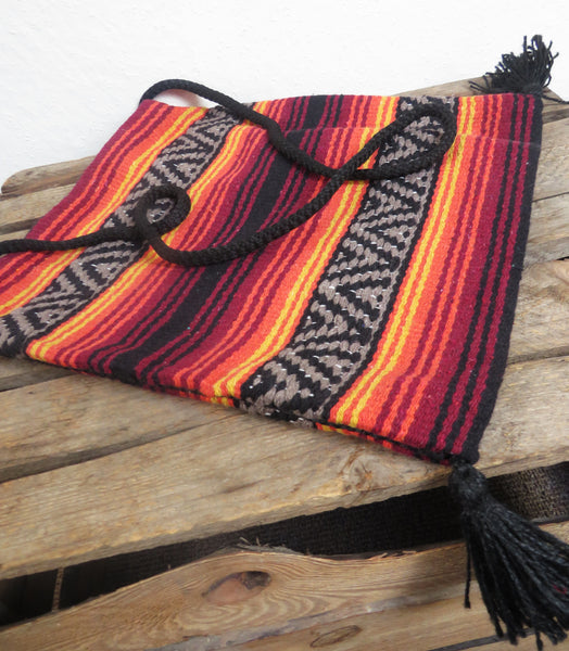 Ethno  Retro Hirtentasche  EL PASO im mexikanischen Stil  70% Polyacryl 30% Polyester rot orange