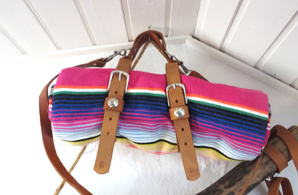 mexikanische Decke SANTA FE mit Halterung aus Echtleder 210cm x 150cm pink  100% Baumwolle