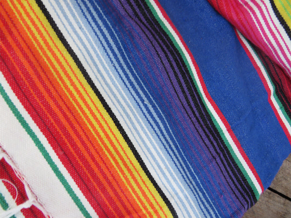 mexikanische Decke SANTA FE mit Halterung aus Echtleder 210cm x 150cm blau 100% Baumwolle