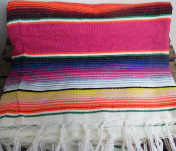 mexikanische Decke SANTA FE mit Halterung aus Echtleder 210cm x 150cm pink  100% Baumwolle