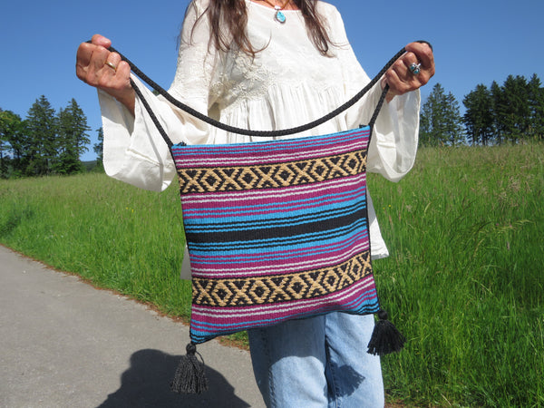 Boho Festival Schultertasche  EL PASO mexikanisch  70% Polyacryl 30% Polyester  türkis pink