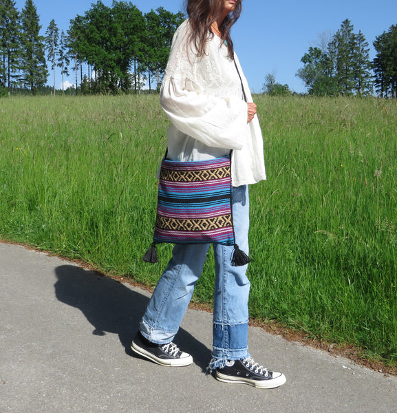 Boho Festival Schultertasche  EL PASO mexikanisch  70% Polyacryl 30% Polyester  türkis pink