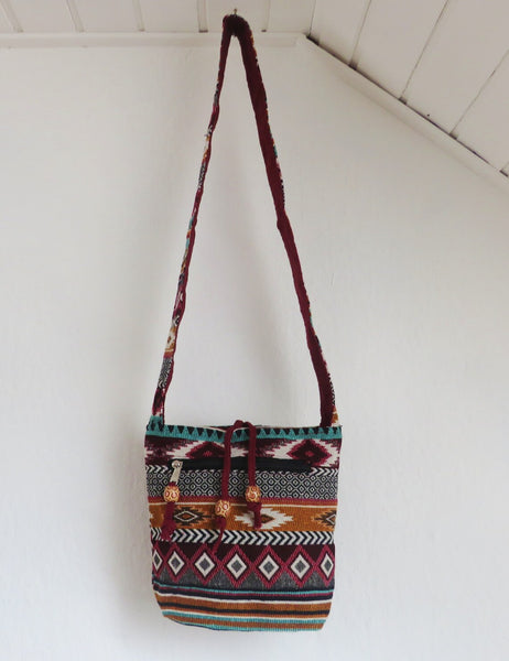 Jacquard Ethno Hippie  Schultertasche Indien Aztekenmuster  Material 100% Baumwolle  24cm x 23cm