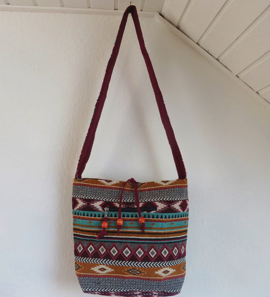 große Jacquard Ethno Hippie  Schultertasche Indien Aztekenmuster  Material 100% Baumwolle  37cm x 32cm