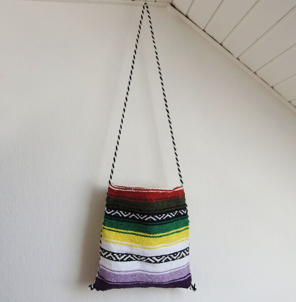 AUSVERKAUFT BALD WIEDER VERFÜGBAR Navajo Indianer Hirtentasche EL PASO Mexiko handgewebt Bohemian Style bunt  Material  50% Polyacryl  40% Polyester 10% Baumwolle Hersteller Molina Made in Mexico