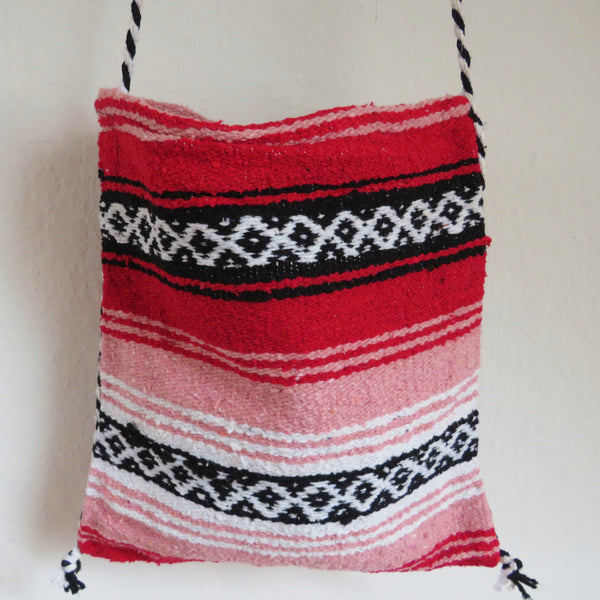 Festival Hirtentasche aus Mexiko EL PASO gewebt Hippie Ethno Tasche rot Nomadentasche Material  50% Polyacryl 40% Polyester 10% Baumwolle Hersteller Molina Made in Mexico