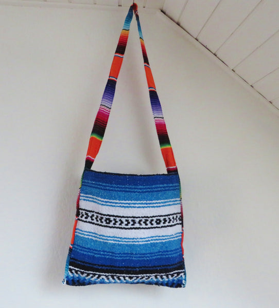 BALD WIEDER VERFÜGBAR mexikanische Hippie Schultertasche SOUTHWEST Sarape blau türkis handgewebt mexican Blanket Bag  50% Polyacryl 40% Polyester 10% Baumwolle Hersteller Molina Made in Mexico