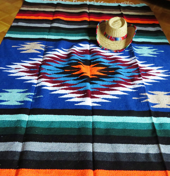 BALD WIEDER VERFÜGBAR mexikanische Ethno  Decke NAVAJO  blau Handarbeit Boho Tagesdecke 220cm x 125cm  50% Polyacryl 40% Polyester 10% Baumwolle Hersteller Molina Made in Mexico