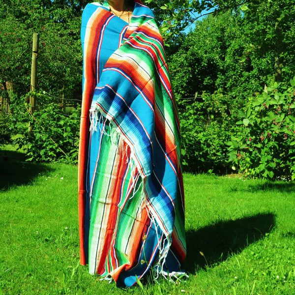 ZUR ZEIT AUSVERKAUFT BALD WIRDER VERFÜGBAR mexikanische Boho Sarape Decke SANTA FE  gewebt petrol blau bunt Saltillo Mexican Blanket  225cm x 150cm 50% Baumwolle 50% Polyacryl  Made in Mexico